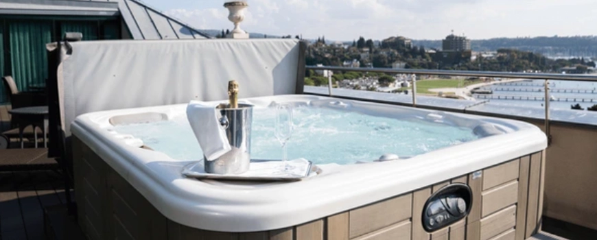 spa jacuzzi num telhado